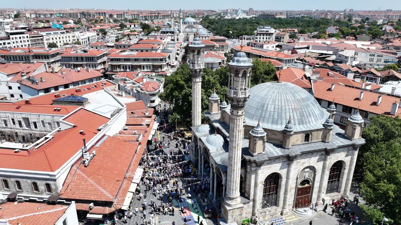 Konya esnafından yüzde 30 indirim! Tarihi Çarşılar Alışveriş Günleri başladı 6